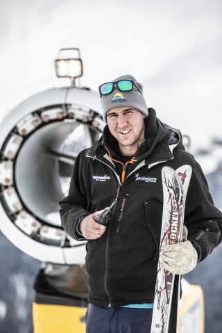 Image de profil de Stefan Megert, chef d'équipe de l'enneigement artificiel de Davos Klosters Bergbahnen AG